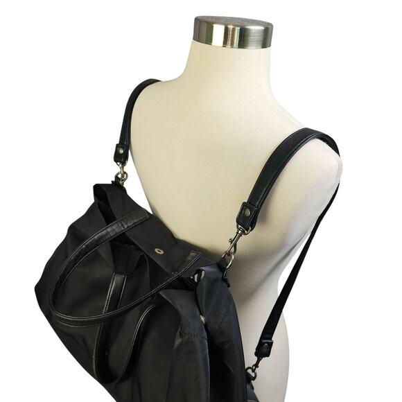 Vimmia Active Convertible Backpack Tote Bag Black Travel Zip Bottom Faux Leather - Picture 4 of 16